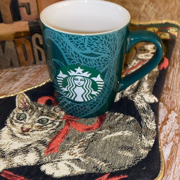 🆕☕️🧜‍♀️STARBUCKS 10oz. 2020 Coffee Mug in Hunter Green. - Picture 5 of 8